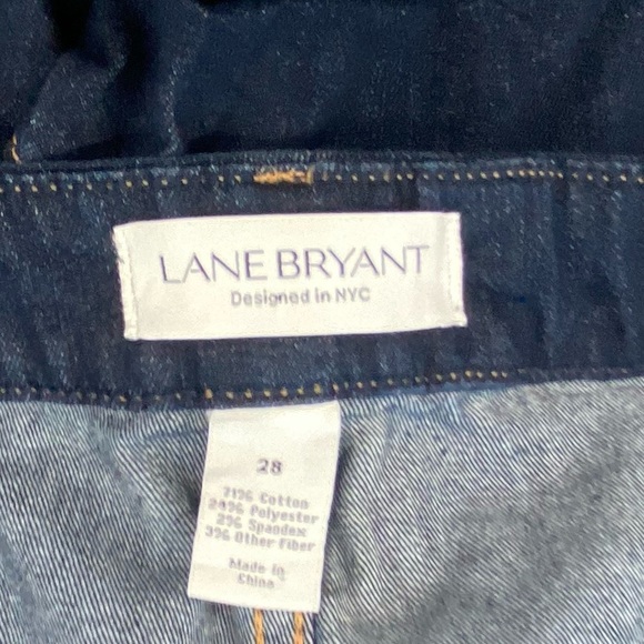 Lane Bryant Women's Dark Wash Denim Mid Rise Girlfriend Shorts Size 28 - Picture 2 of 7